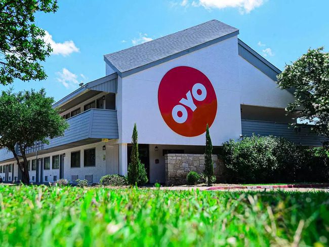 India’s hotel chain Oyo is reviving its IPO efforts and aiming for an early listing in 2023