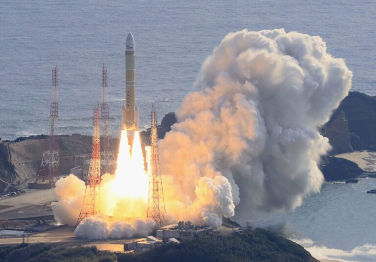 Japan Launches H3 Rocket One Year After Setback Japan Launches H3 Rocket One Year After Setback