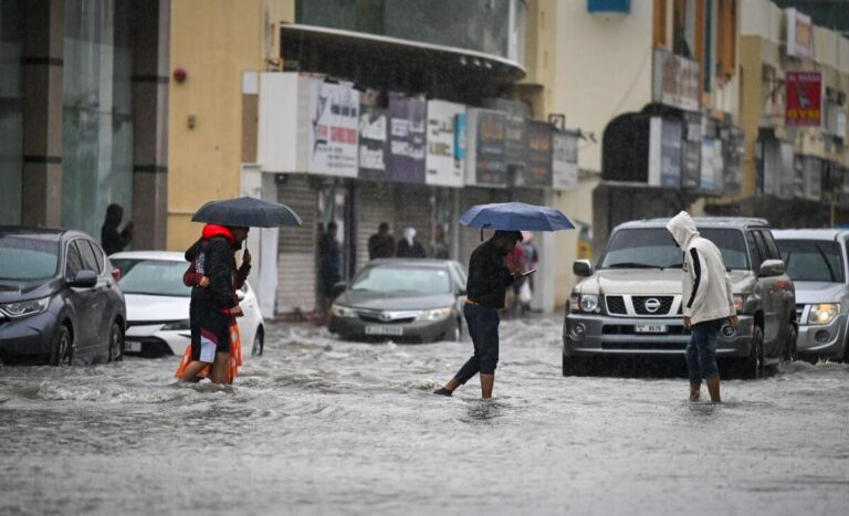 UAE Weather Alert: Heavy Rain Forecast Monday-Wednesday UAE Weather Alert: Heavy Rain Forecast Monday-Wednesday