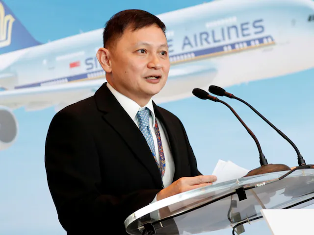 Singapore Airlines CEO Apologizes for Fatal Turbulence Incident Singapore Airlines CEO Apologizes for Fatal Turbulence Incident