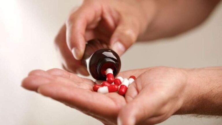 UAE Doctors Warn Against Unprescribed Weight Loss Drugs Due to Potential Side Effects UAE Doctors Warn Against Unprescribed Weight Loss Drugs Due to Potential Side Effects