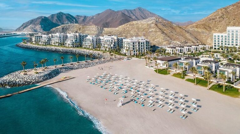 Fujairah Landmark: Escrow for Beachfront Property Fujairah Landmark: Escrow for Beachfront Property