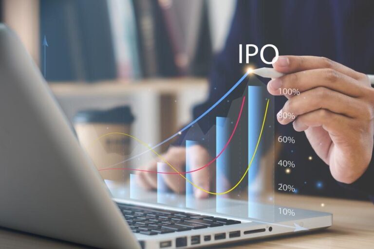 Saudi Arabia’s IPO market wraps up 2024 with strong retail demand, led by Almoosa Health and Nice One Beauty IPOs. Tadawul gears up for an active 2025 with major listings in the pipeline.