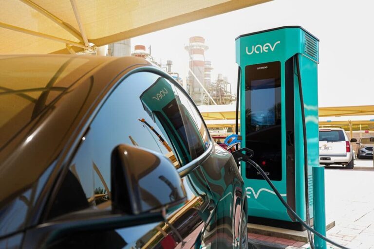 UAE to Install 500 EV Charging Stations by 2025
