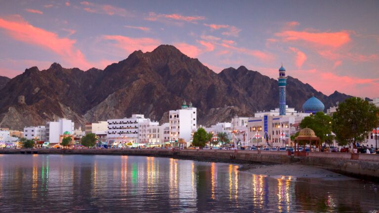 Oman Plans Golden Visa and Digital Trade Initiatives for Investment Oman Golden Visa initiative