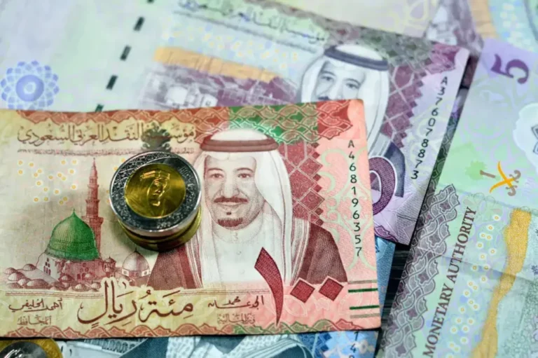 Saudi Banks Cut Monthly Deductions Significantly