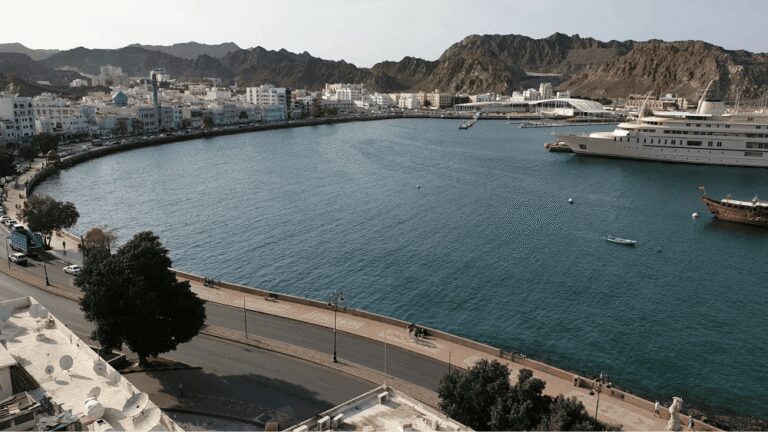 Oman Development Bank Finances $260 Million in Micro-Projects Oman Development Bank finances 20,000 micro-projects worth $260 million to support entrepreneurship and growth