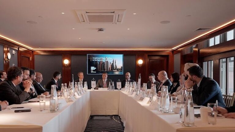 Dubai Chambers hosts roundtable sessions in New York to strengthen investment growth and expand international business ties.