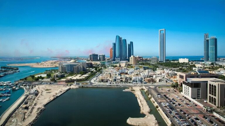 Abu Dhabi Records 42% Rise in F&B Registrations Abu Dhabi records 42% rise in F&B registrations
