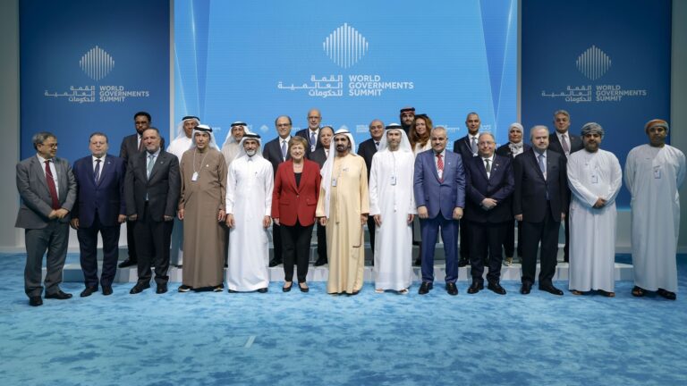 Sheikh Mohammed bin Rashid meets Arab finance ministers at forum