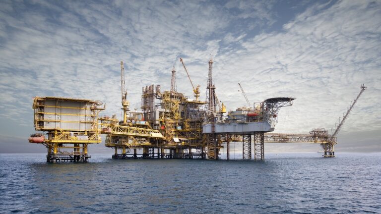 Oil prices climb over 7% amid market volatility showing oil price rise and market volatility impact