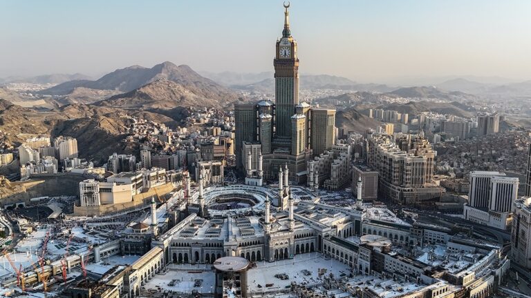 Makkah Unveils $3.55 BN Projects Spanning 2.7 Million Square Metres Makkah unveils $3.55bn projects spanning 2.7m square metres showing major development projects and urban expansion plans in Makkah